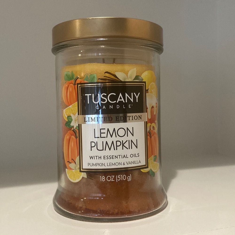Limited Edition Tuscany LEMON PUMPKIN 18 Ounce Jar Candle  NEW!